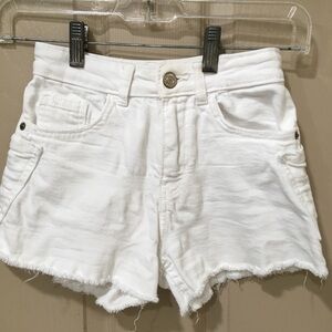 Zara White Frayed Raw Hem Jean Shorts SZ 8.